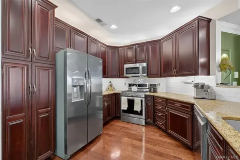 1317 Saratoga Lane Fishkill NY 12524