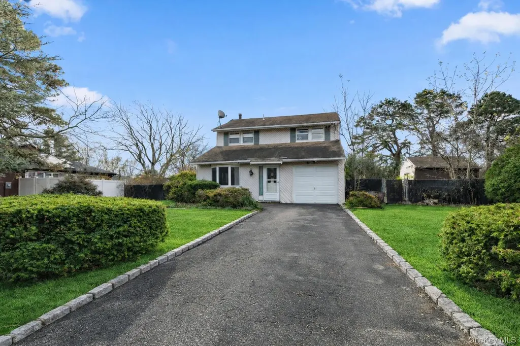 40 Mercury Avenue East Patchogue NY 11772