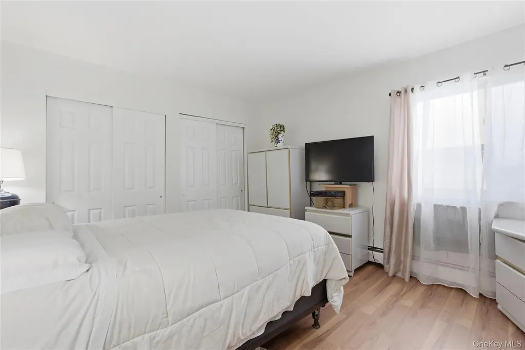 40 Mercury Avenue East Patchogue NY 11772