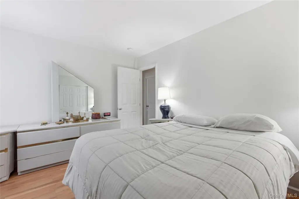40 Mercury Avenue East Patchogue NY 11772