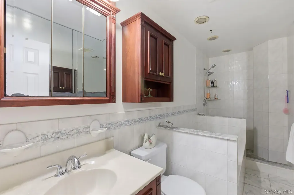 40 Mercury Avenue East Patchogue NY 11772