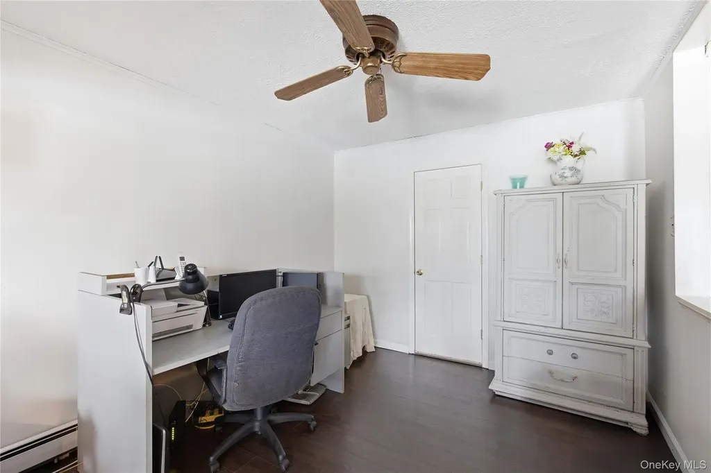 40 Mercury Avenue East Patchogue NY 11772