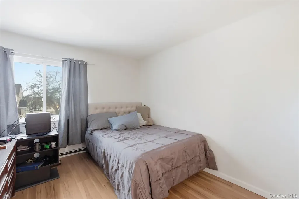 40 Mercury Avenue East Patchogue NY 11772