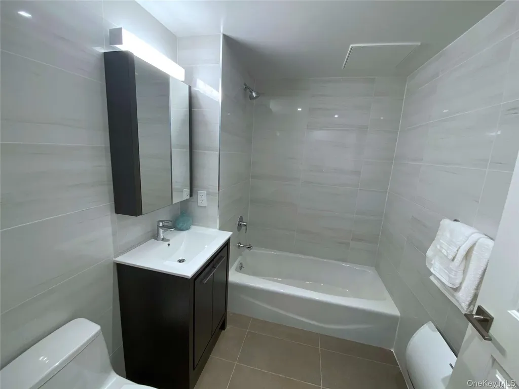 42-23 Parsons Boulevard Flushing NY 11355