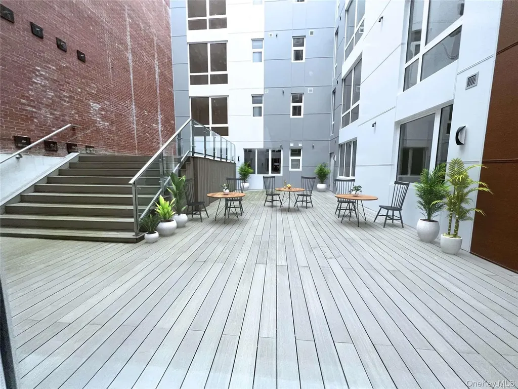 42-23 Parsons Boulevard Flushing NY 11355