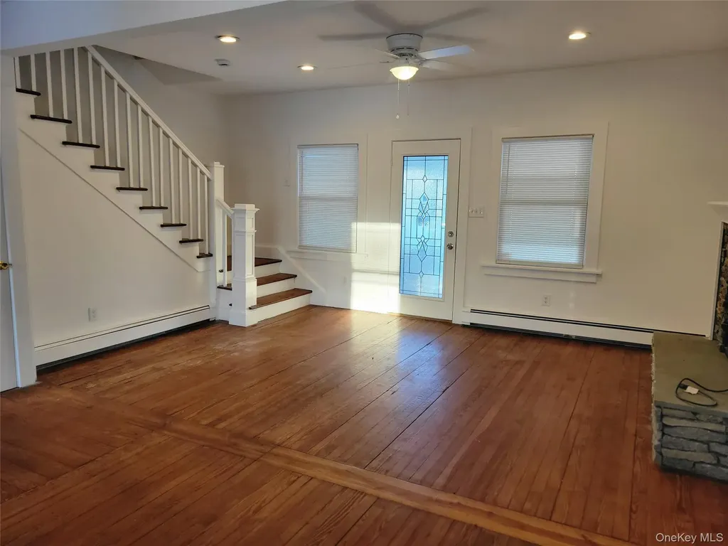 40 Belford Avenue Bay Shore NY 11706