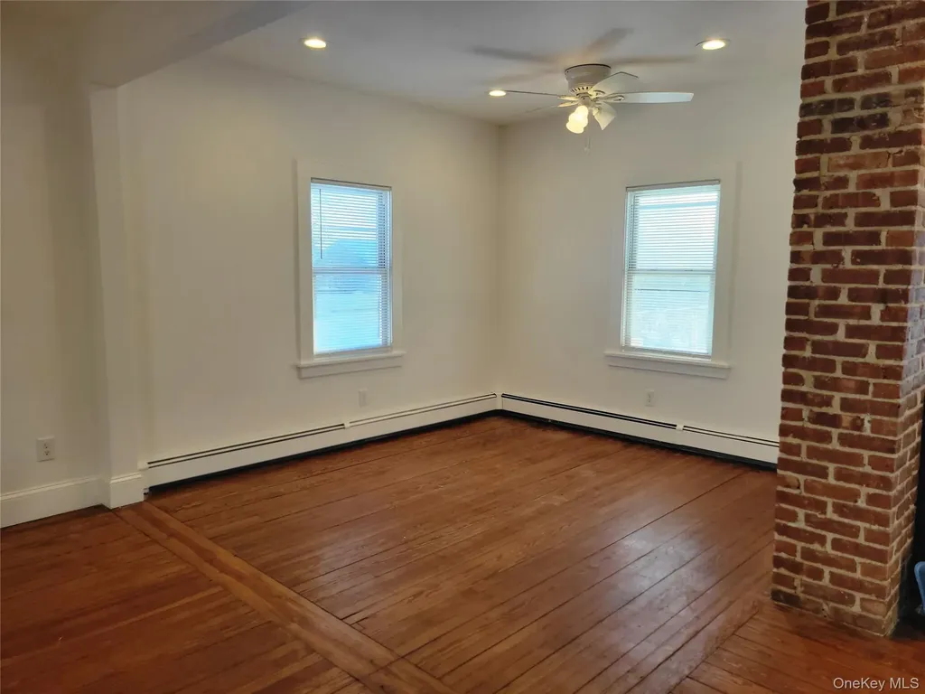 40 Belford Avenue Bay Shore NY 11706