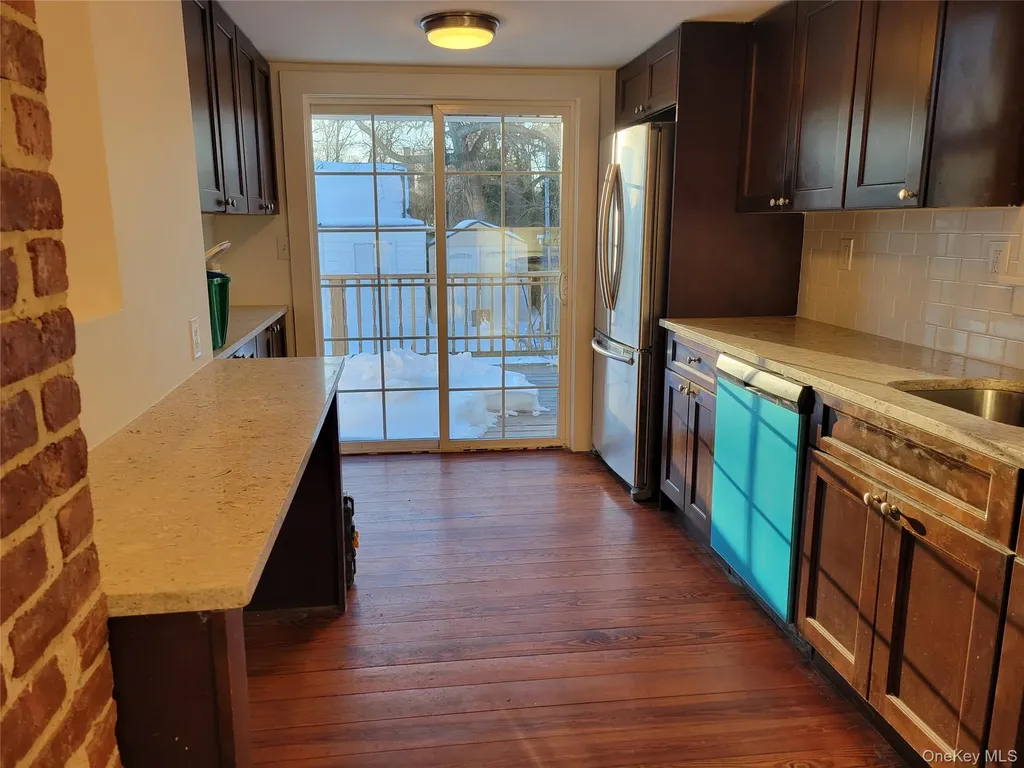 40 Belford Avenue Bay Shore NY 11706