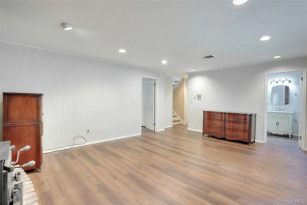 47 Camp Hill Road Pomona NY 10970