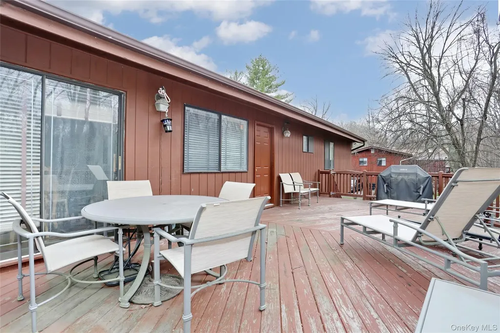 47 Camp Hill Road Pomona NY 10970