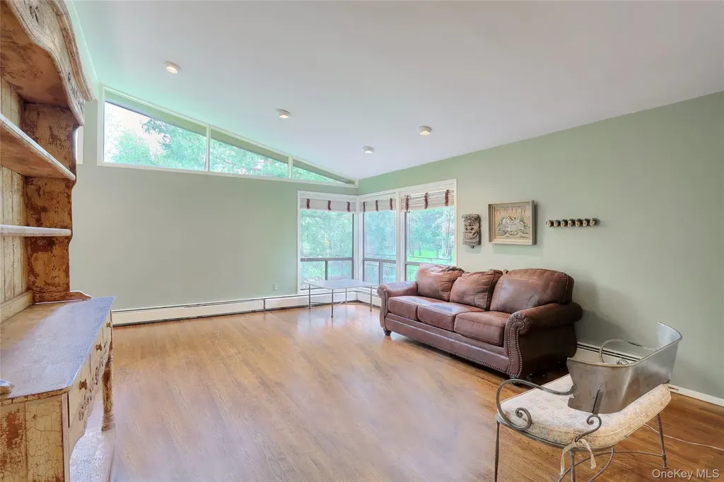 47 Camp Hill Road Pomona NY 10970
