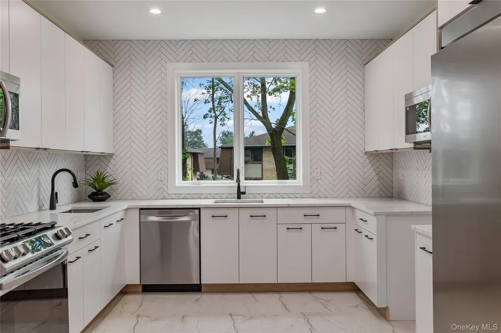 17 Union Road Spring Valley NY 10977