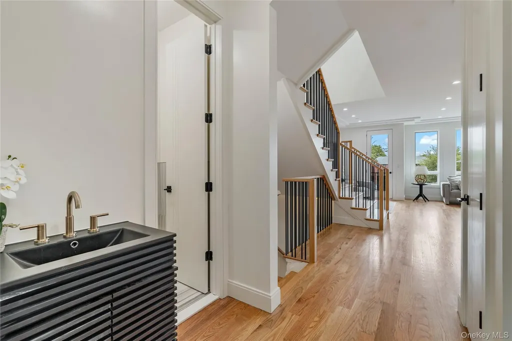 17 Union Road Spring Valley NY 10977