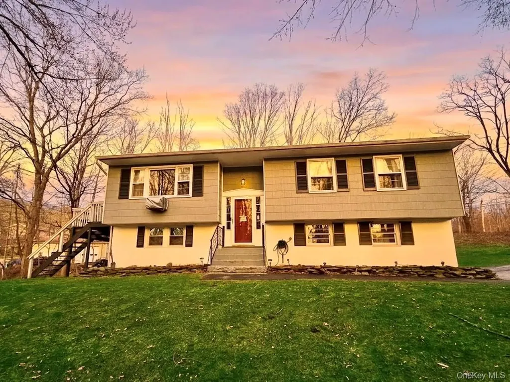 182 Downing Road Pleasant Valley NY 12569