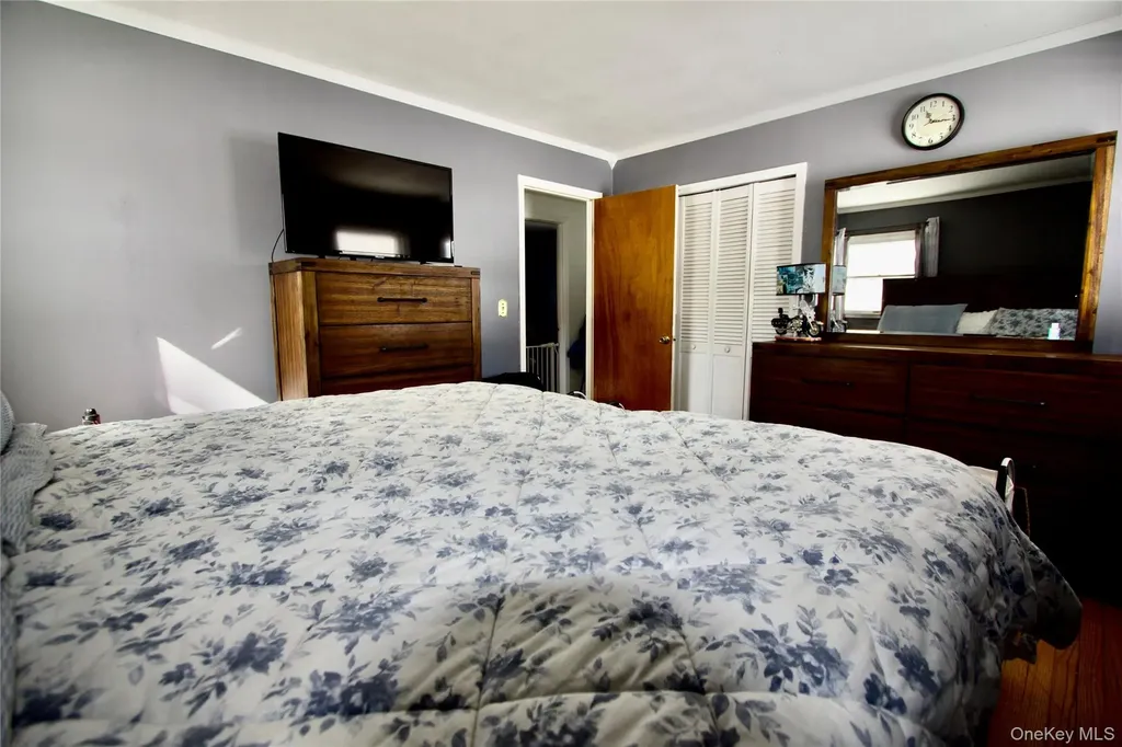 182 Downing Road Pleasant Valley NY 12569