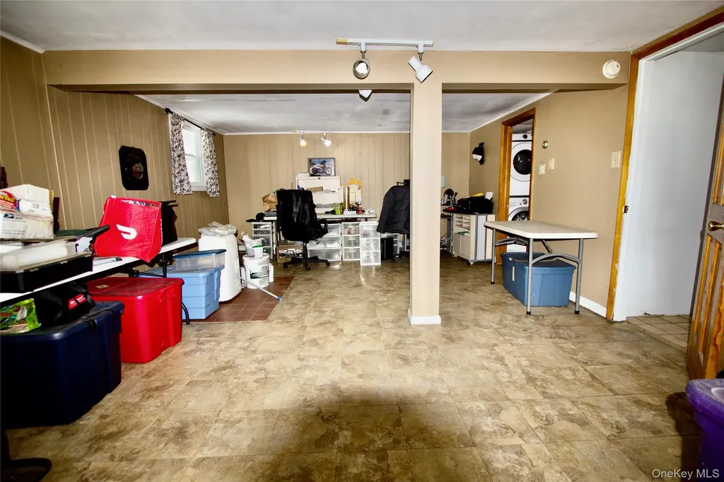 182 Downing Road Pleasant Valley NY 12569