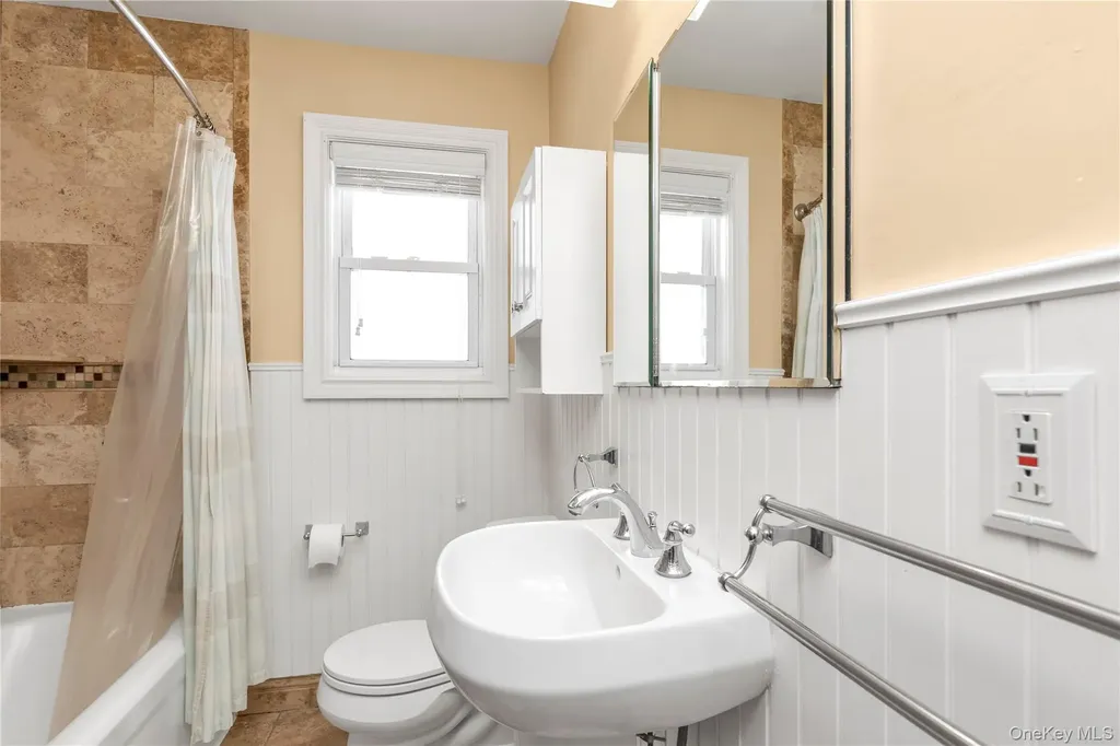 1624 Berkeley Avenue North Baldwin NY 11510