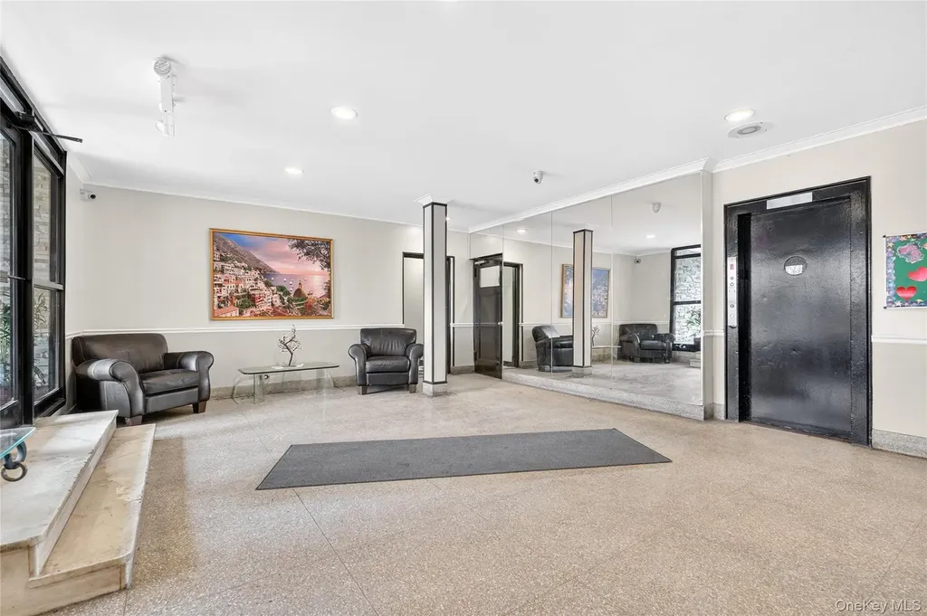 2244 Bronx Park E Bronx NY 10467