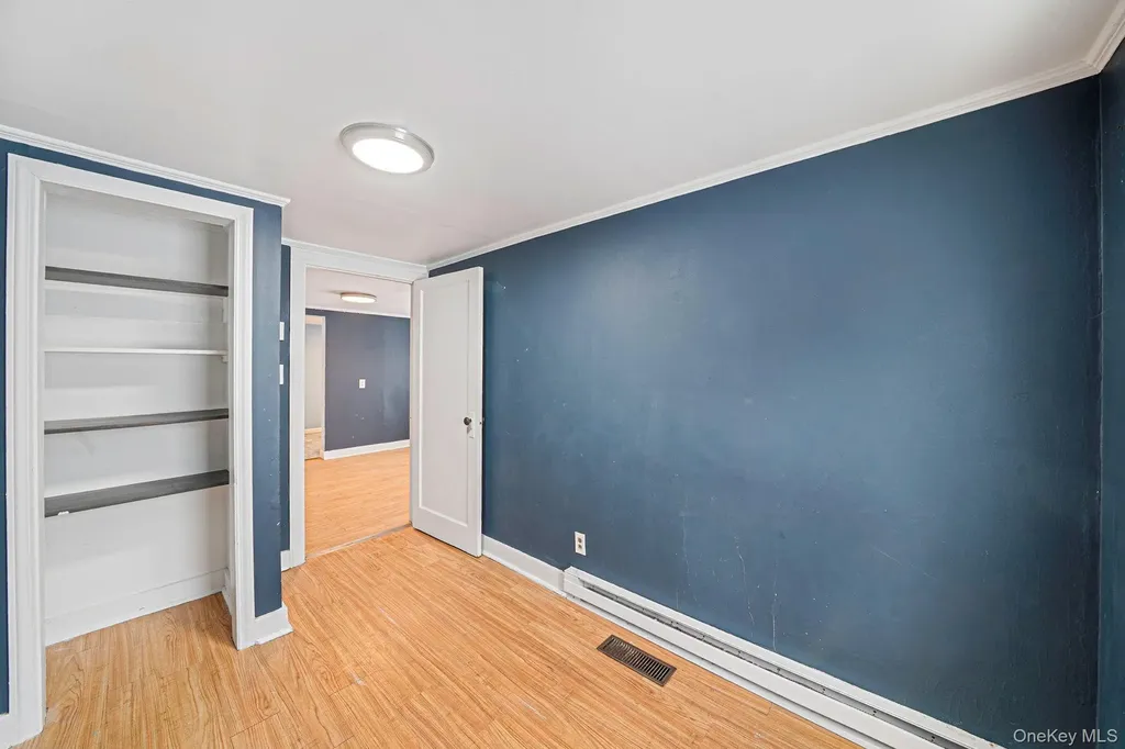 1049 Woodcrest Avenue Riverhead NY 11901