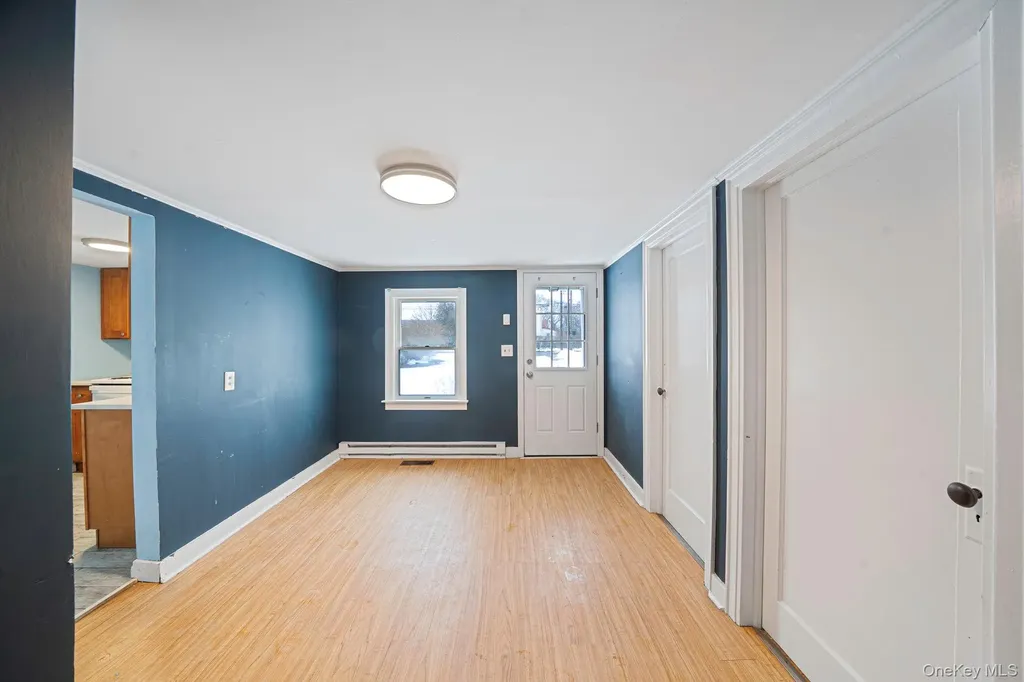 1049 Woodcrest Avenue Riverhead NY 11901