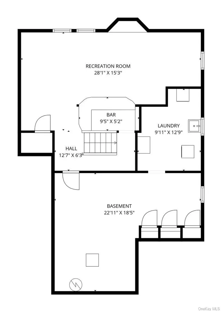 409 Titus Way East Williston NY 11596