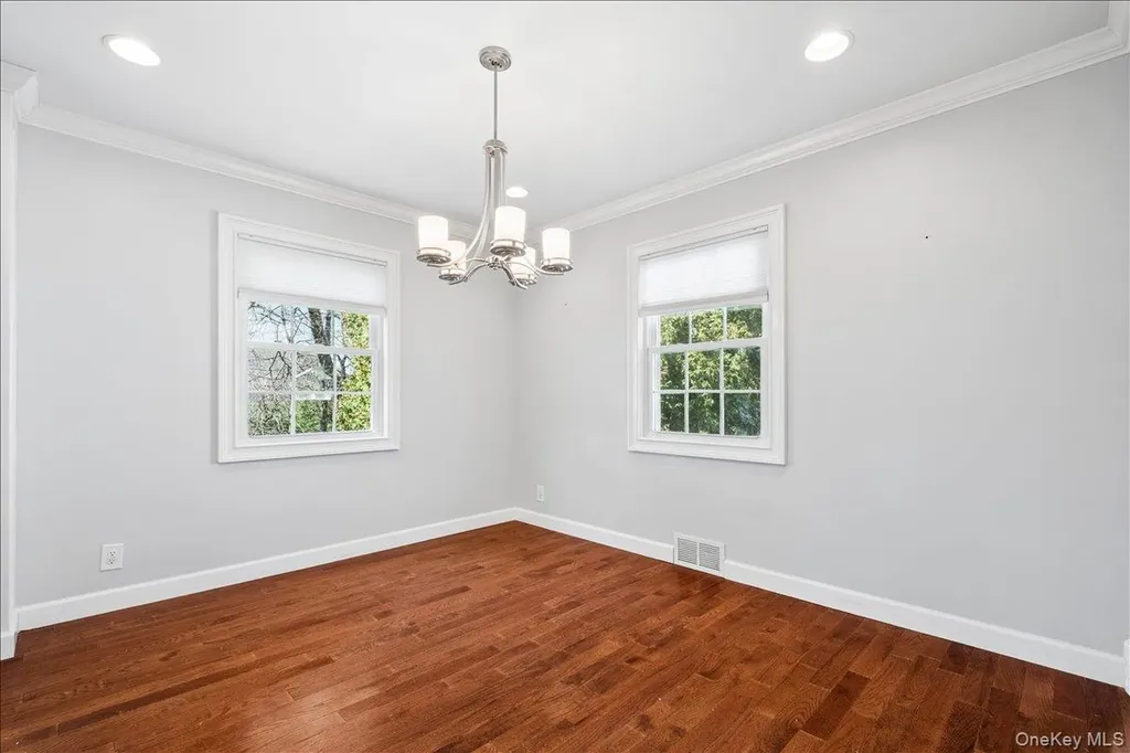 33 Wilmot Circle Scarsdale NY 10583