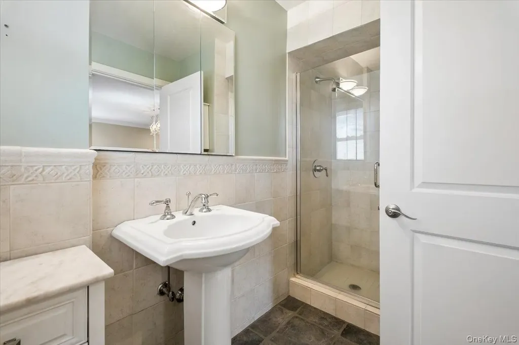 33 Wilmot Circle Scarsdale NY 10583