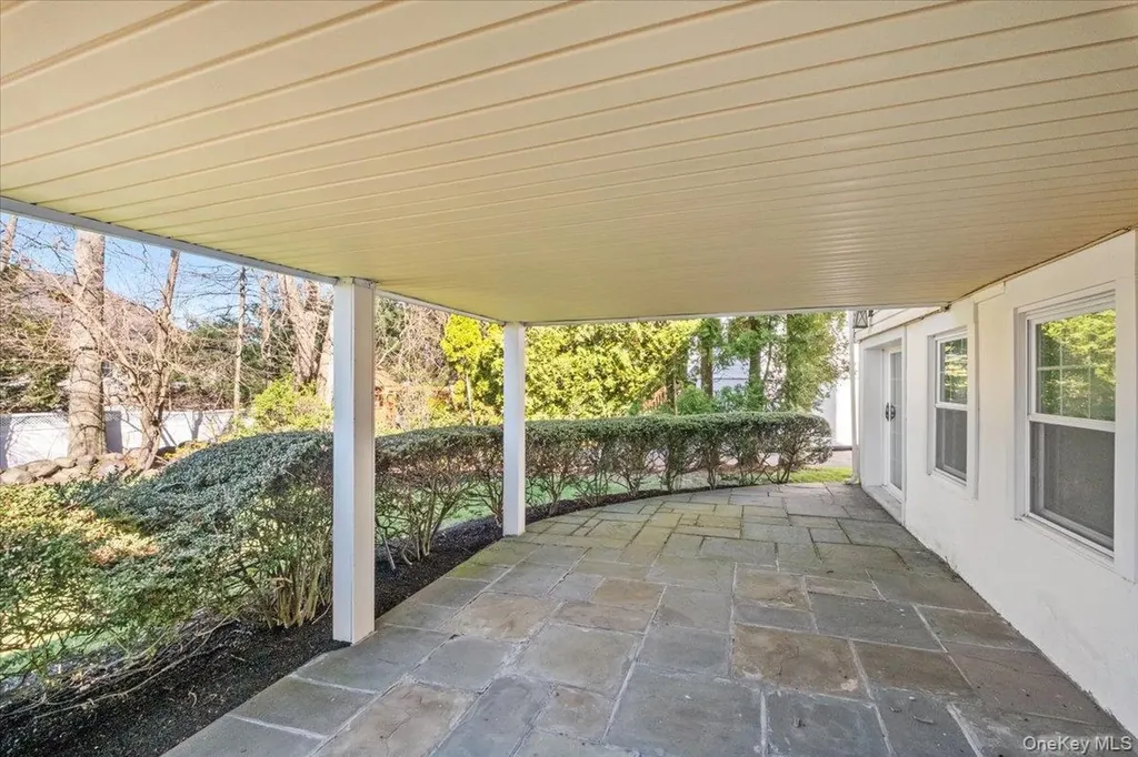 33 Wilmot Circle Scarsdale NY 10583