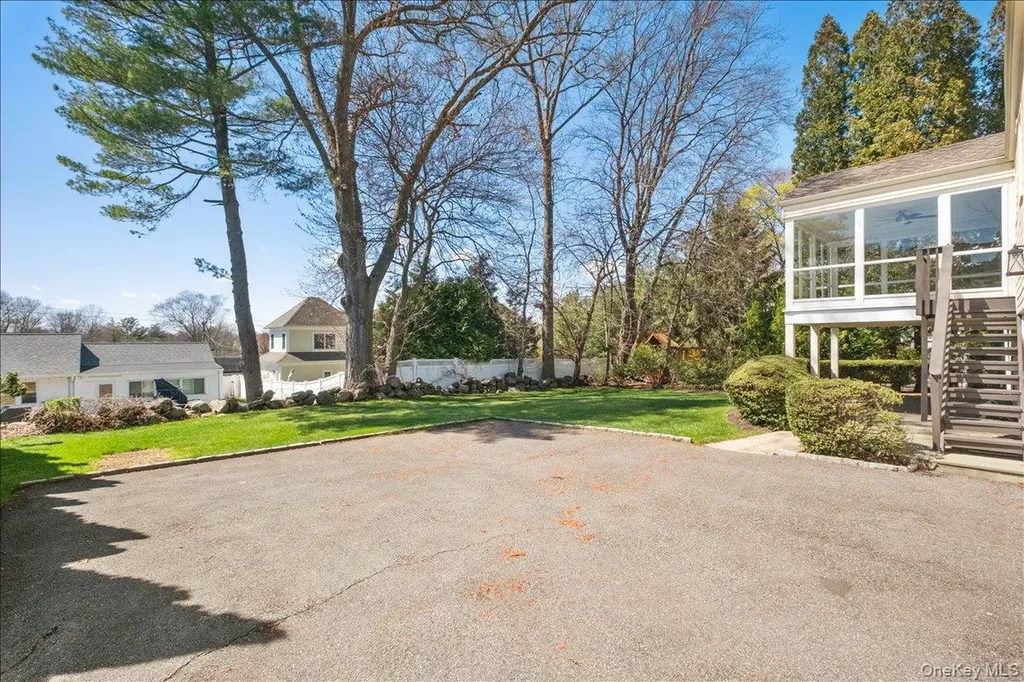 33 Wilmot Circle Scarsdale NY 10583