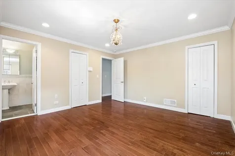 33 Wilmot Circle Scarsdale NY 10583