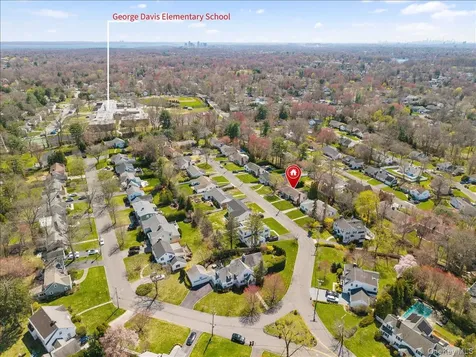 33 Wilmot Circle Scarsdale NY 10583