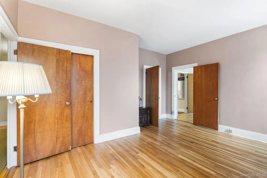 290 Park Hill Avenue Yonkers NY 10705