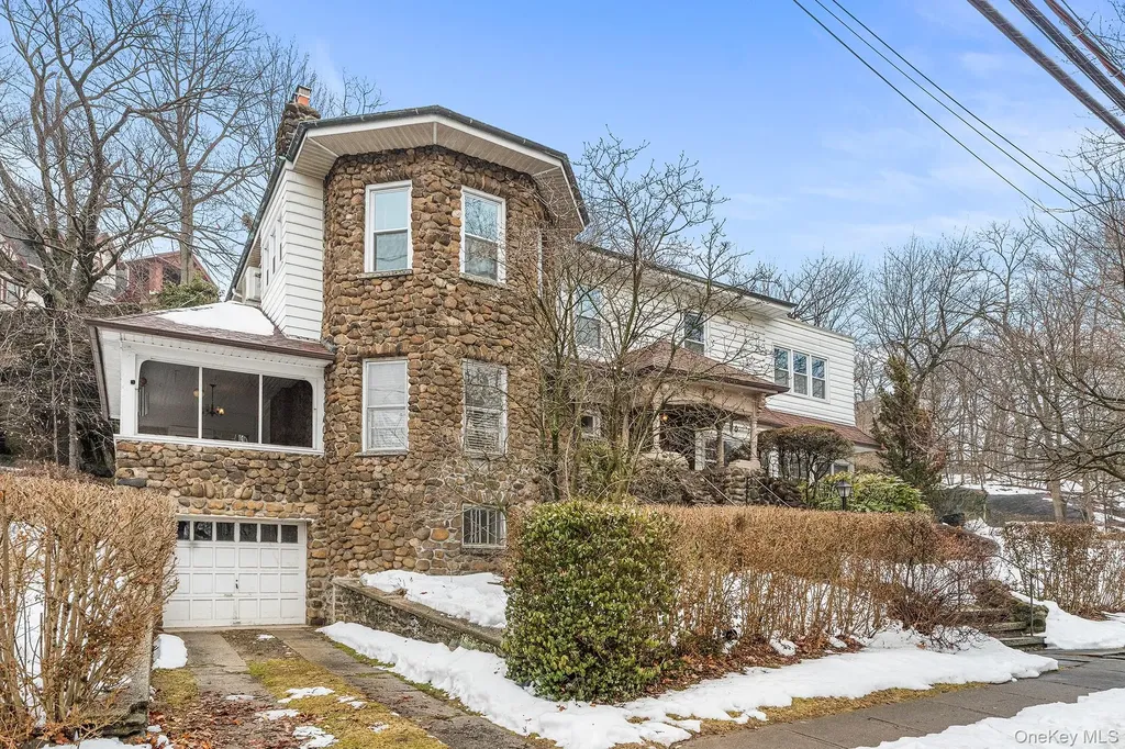 290 Park Hill Avenue Yonkers NY 10705
