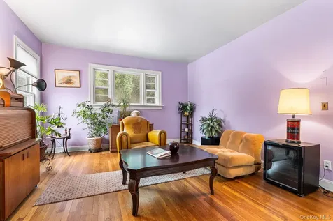 290 Park Hill Avenue Yonkers NY 10705