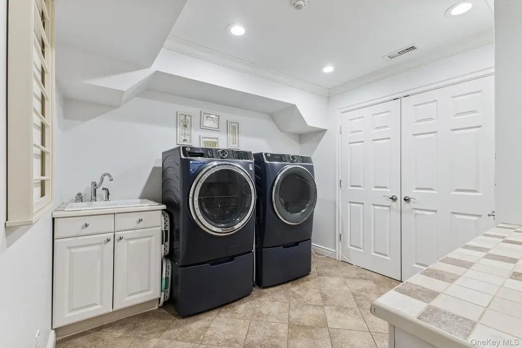 6 Oak Ridge Court West Harrison NY 10604