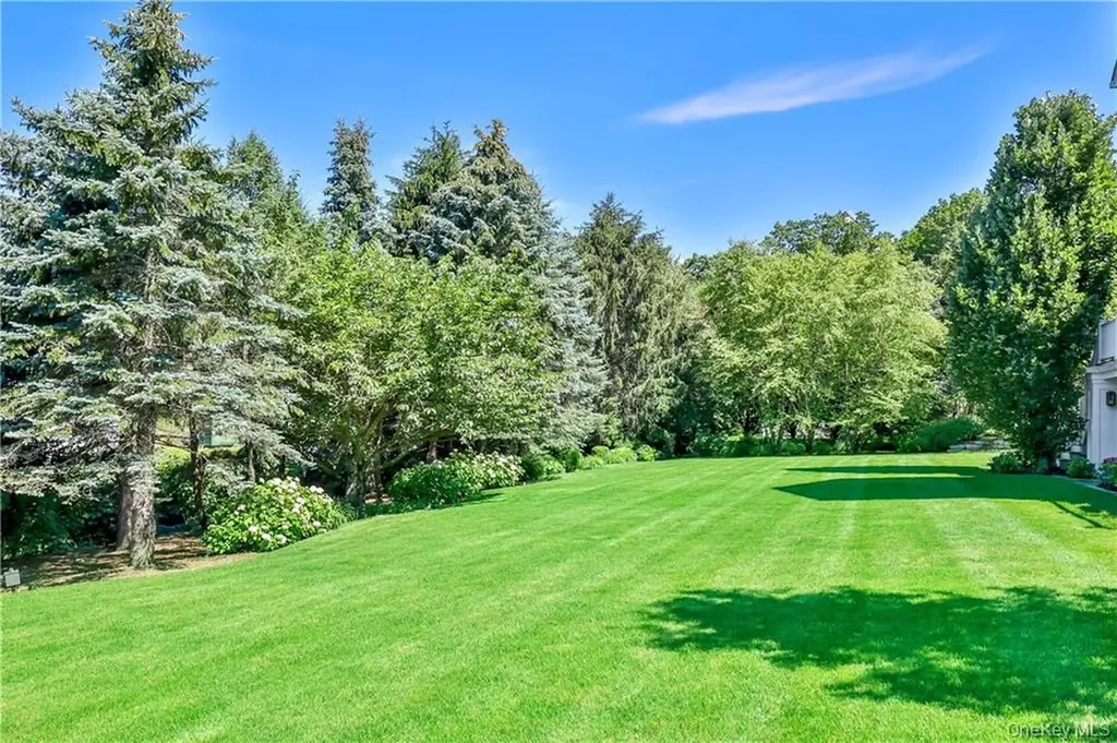 6 Oak Ridge Court West Harrison NY 10604