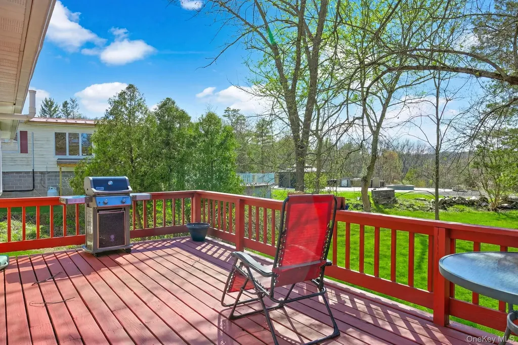 538 Mountain View Avenue Hurley NY 12443