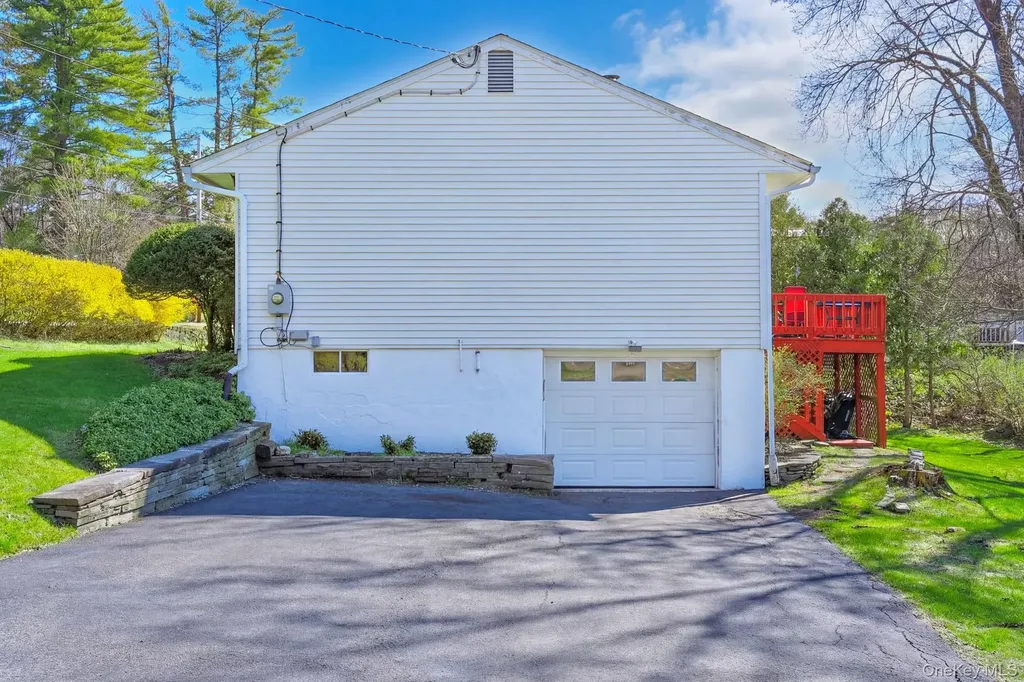 538 Mountain View Avenue Hurley NY 12443