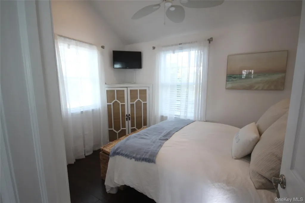 49 Fanning Hampton Bays NY 11946