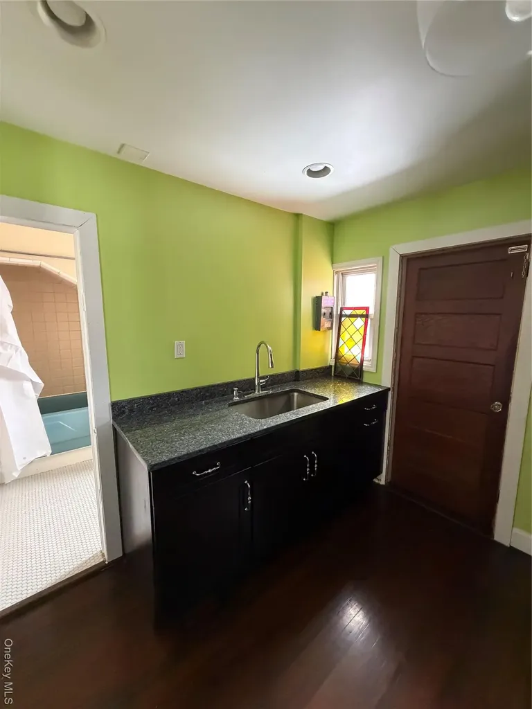 32 Fountain Place Poughkeepsie NY 12603