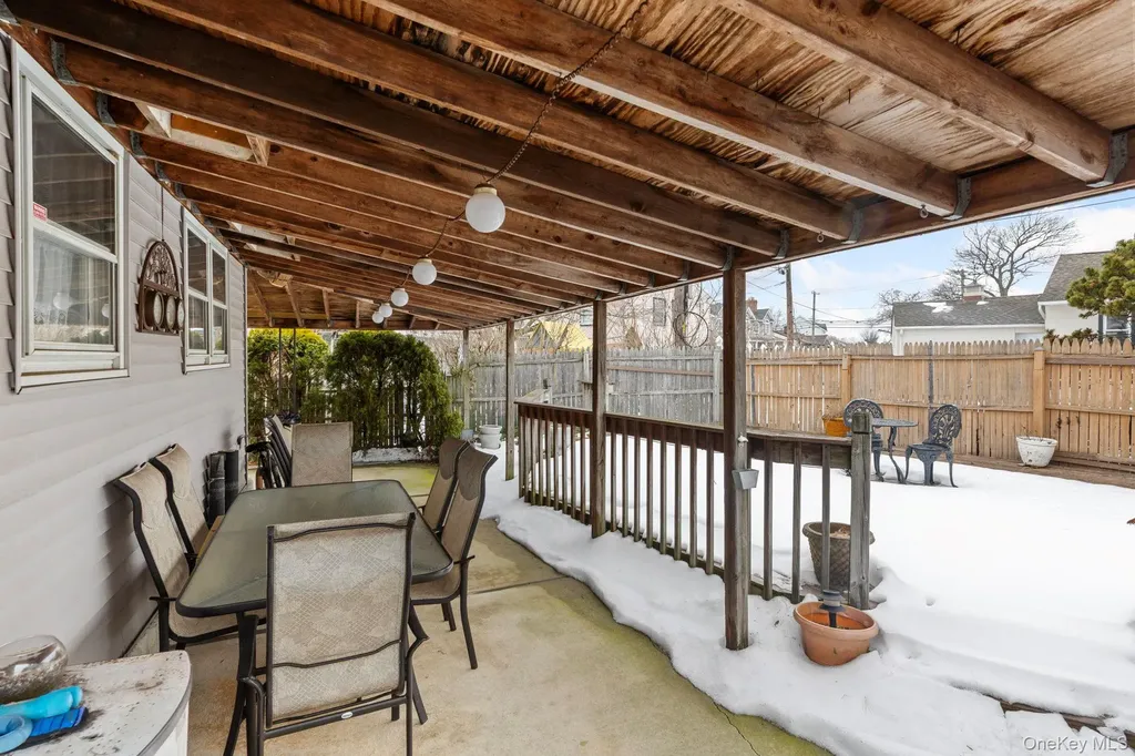 738 Sprague Avenue Franklin Square NY 11010