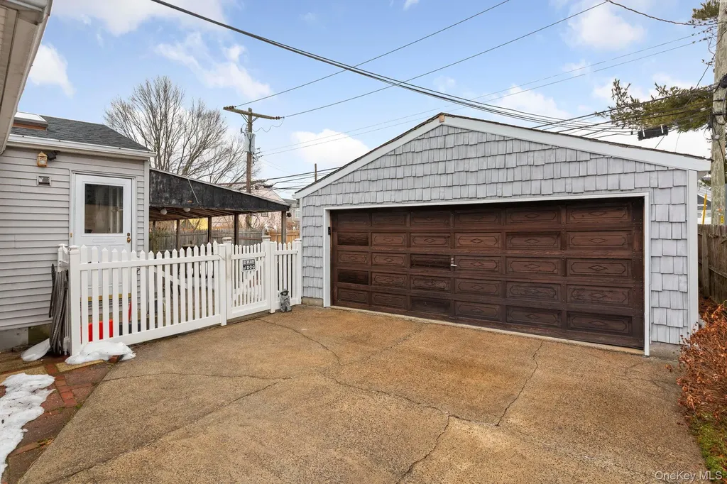 738 Sprague Avenue Franklin Square NY 11010