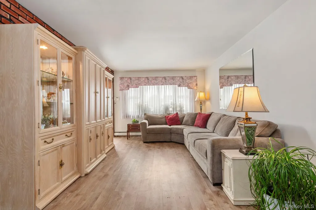 738 Sprague Avenue Franklin Square NY 11010