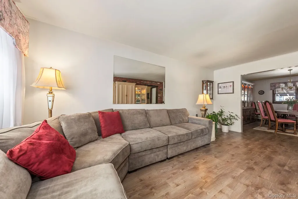 738 Sprague Avenue Franklin Square NY 11010