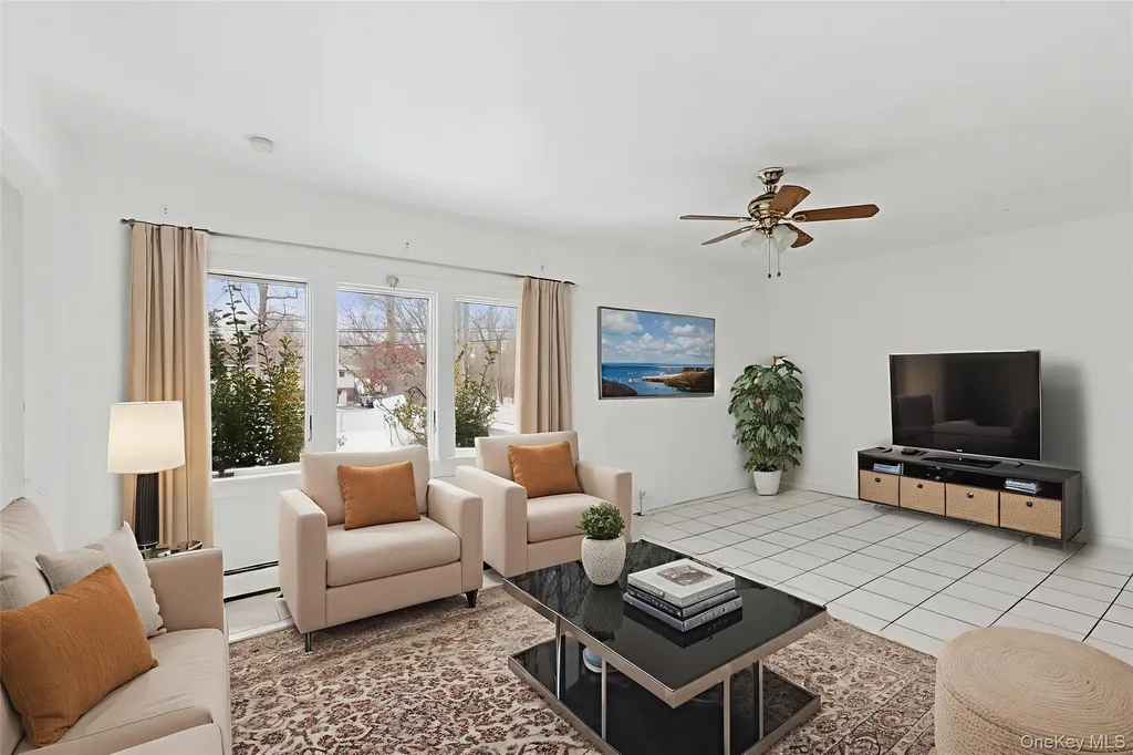 103 W Yaphank Road Coram NY 11727