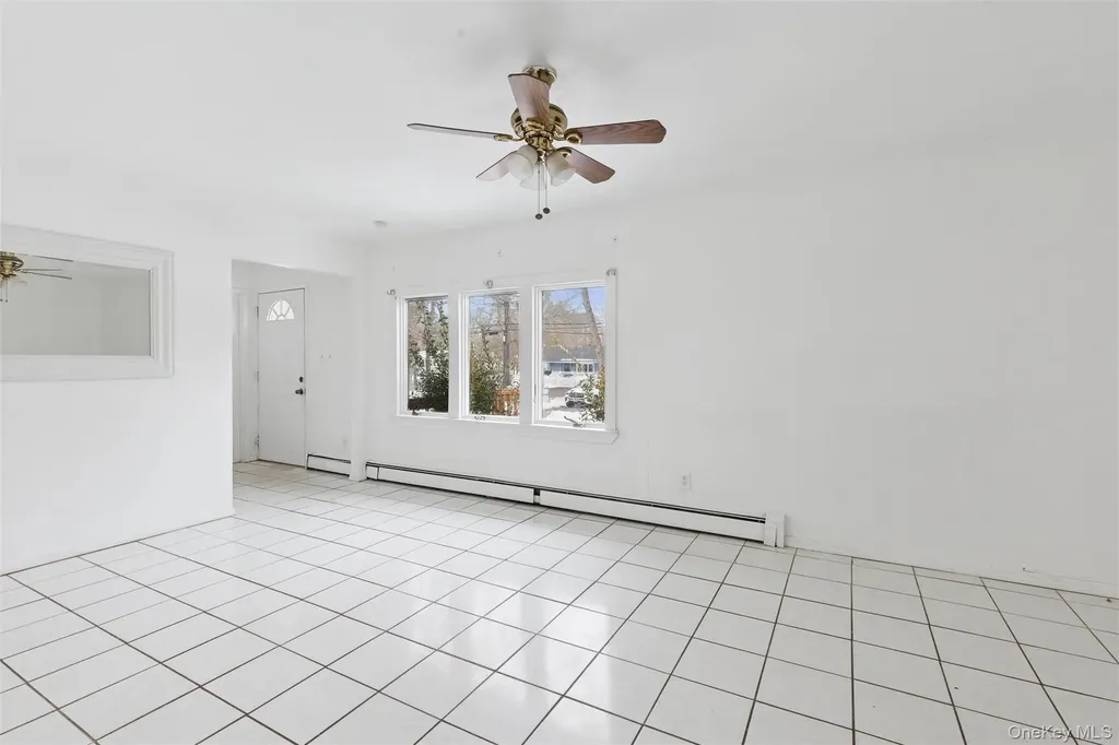 103 W Yaphank Road Coram NY 11727