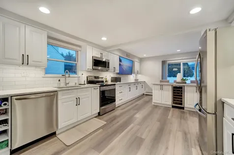 2550 Natta Boulevard Bellmore NY 11710