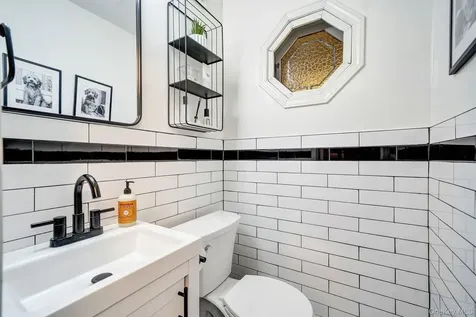 2550 Natta Boulevard Bellmore NY 11710