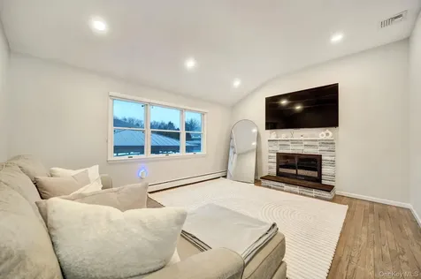 2550 Natta Boulevard Bellmore NY 11710