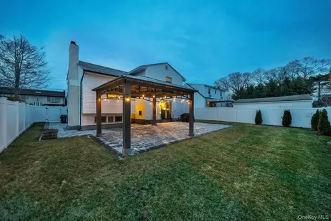 2550 Natta Boulevard Bellmore NY 11710